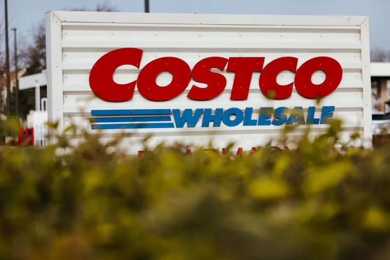 Costco Tops Estimates as Sales Jump 8% — Stockburger