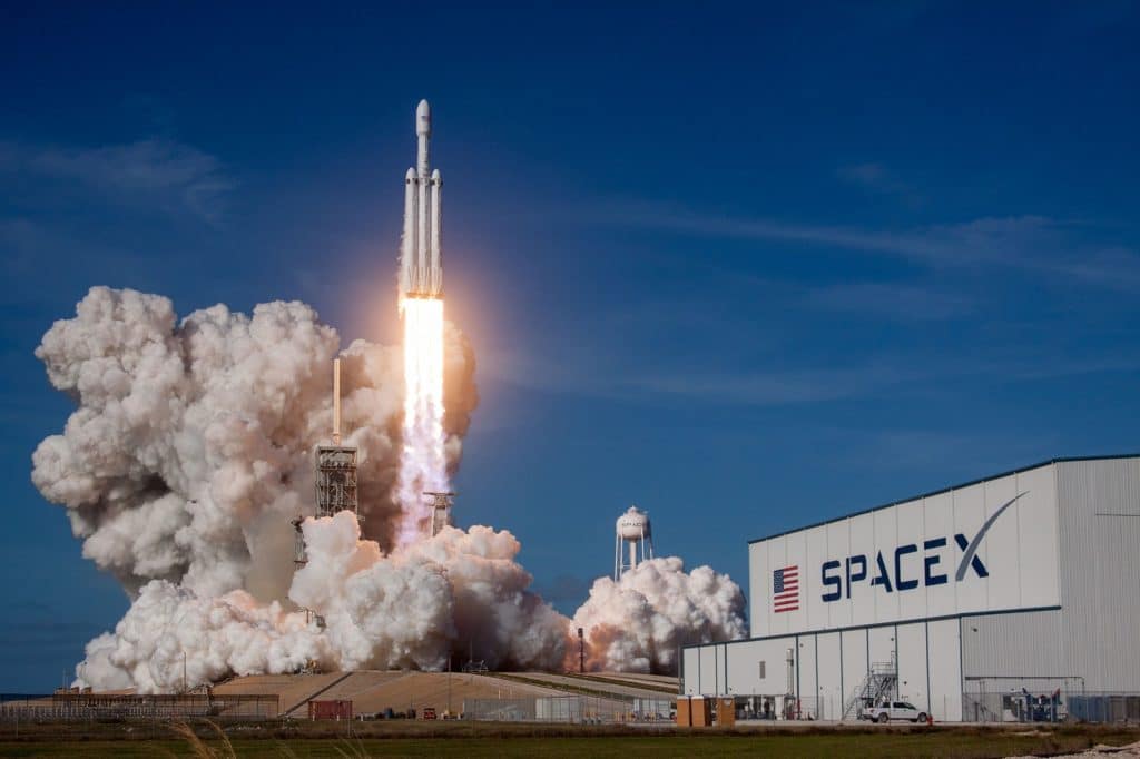 SpaceX Starship Explodes Ahead of 10th Test Flight — Stockburger