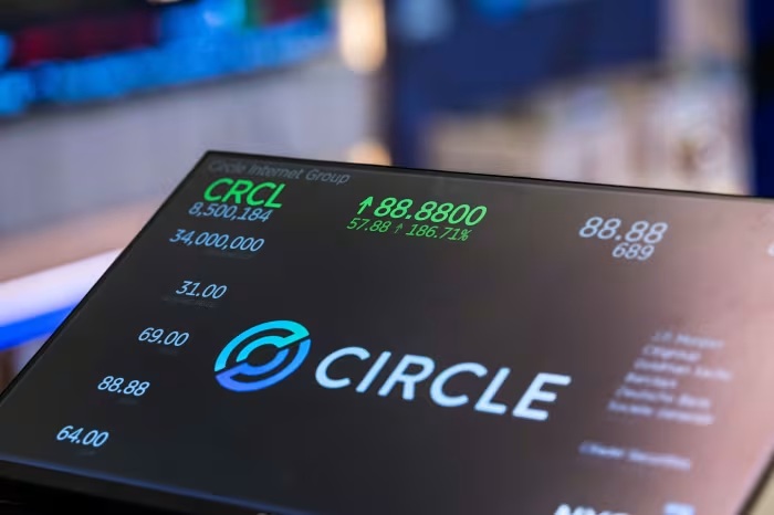Circle (CRCL) Stock Climbs 2% After Posting Stronger-Than-Expected Quarterly Revenue, Bolstered by Rapid USDC Growth and New Blockchain Initiatives — Stockburger