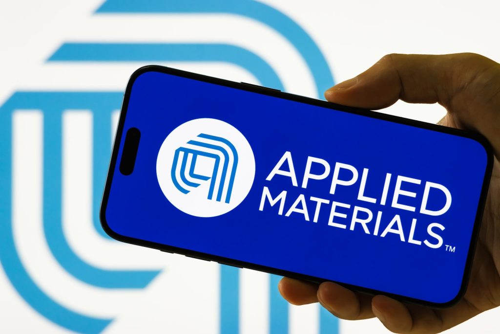 Applied Materials Cuts Forecast on China Pause, Export-Licensing Challenges — Stockburger