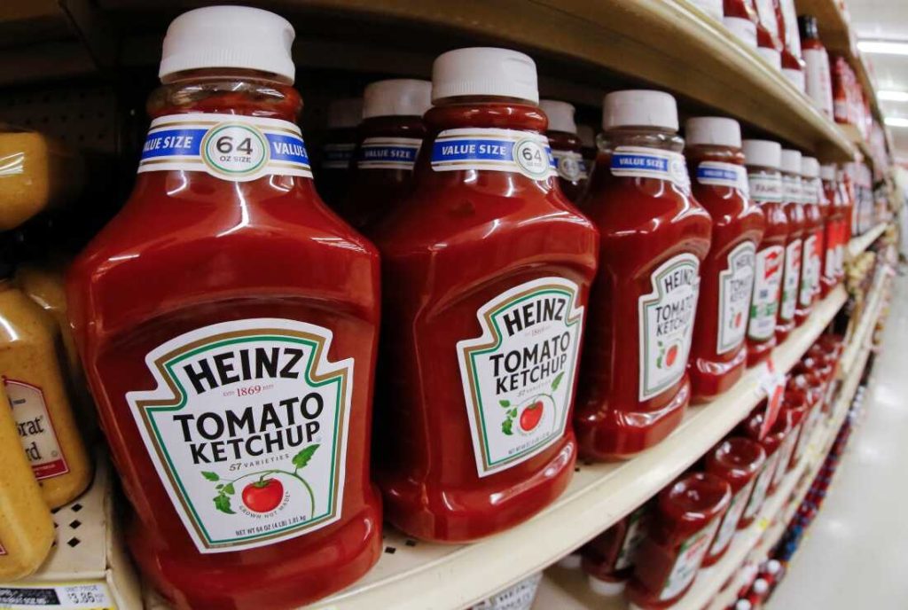 Warren Buffett Voices Disappointment Over Kraft Heinz Split; Shares Drop 7% — Stockburger