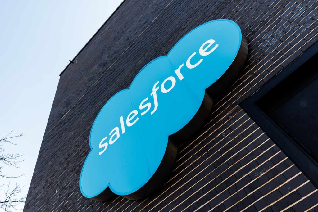 Salesforce Issues Weak Revenue Guidance Despite Beating Earnings Estimates — Stockburger