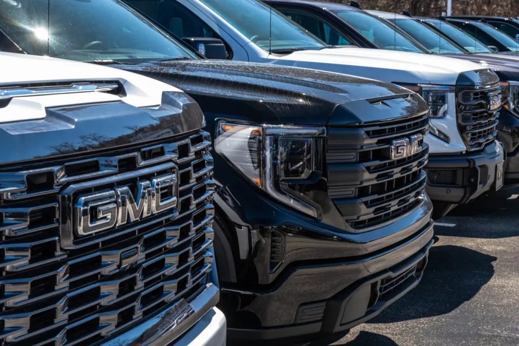 GM Q3 Sales Surge 8%, Tying Ford as Gas and EVs Fuel Market Share Gains — Stockburger